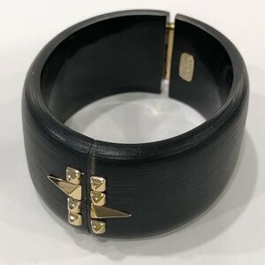 Alexis Bittar Vintage hand carved BLACK Lucite hinged bangle bracelet Gold Decor